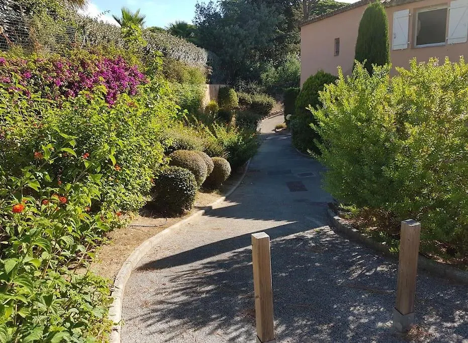 A 2 Min Des Plages Clim Parking Sainte-Maxime Francie